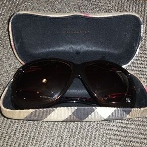 Burberry sunglasses